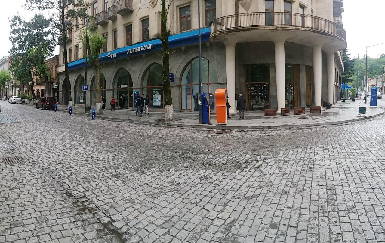 Hostel City Center Koutaïssi Extérieur photo
