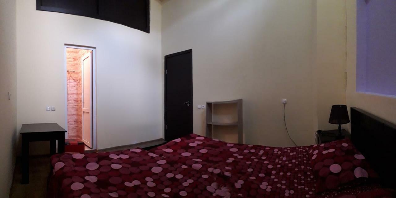 Hostel City Center Koutaïssi Extérieur photo