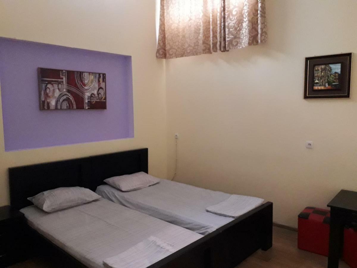 Hostel City Center Koutaïssi Extérieur photo