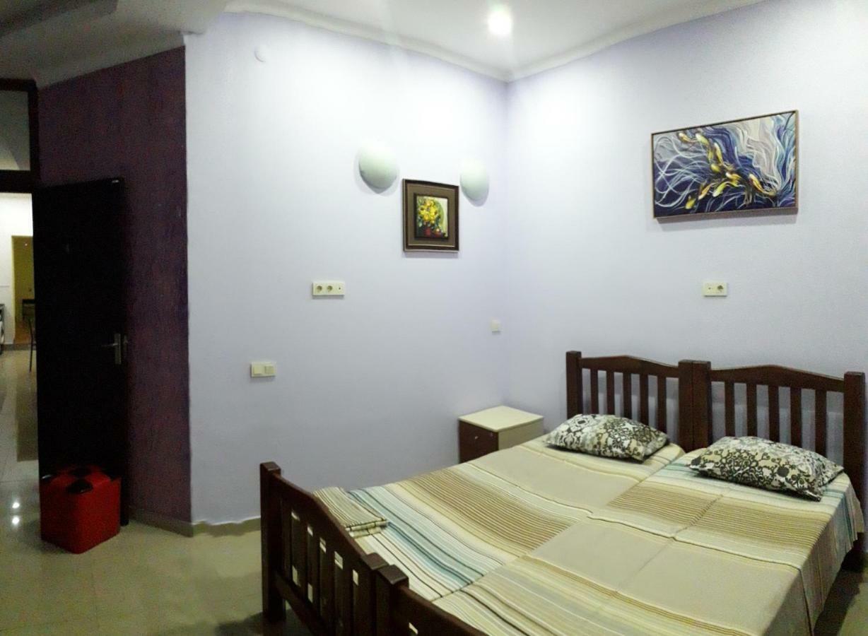 Hostel City Center Koutaïssi Extérieur photo